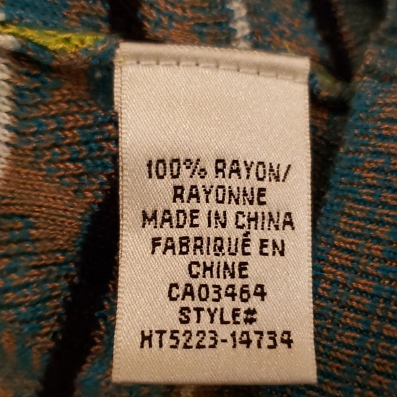 REVOLUTION BY RICKI'S Light Knit Sweater - Picture 5 of 6